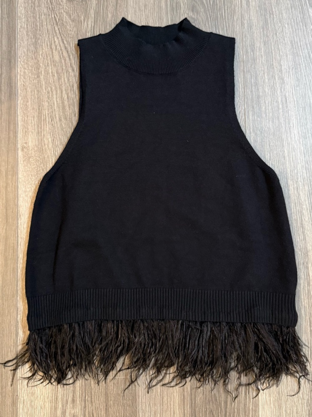Pink Lily Black Turtleneck Sleeveless Feather Trim Knit Top Size Medium EUC